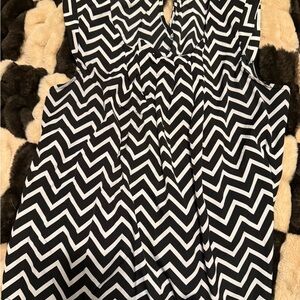 Candie's Black and White Chevron Top
